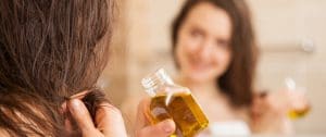 مين استخدمت زيت جوز الهند للشعر