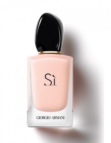 مين جربت عطر si الأحمر
