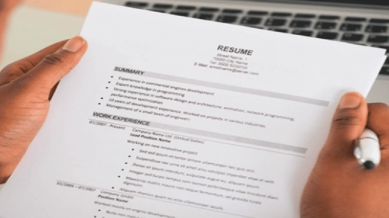 صورة نبذة عن نفسي جاهزة