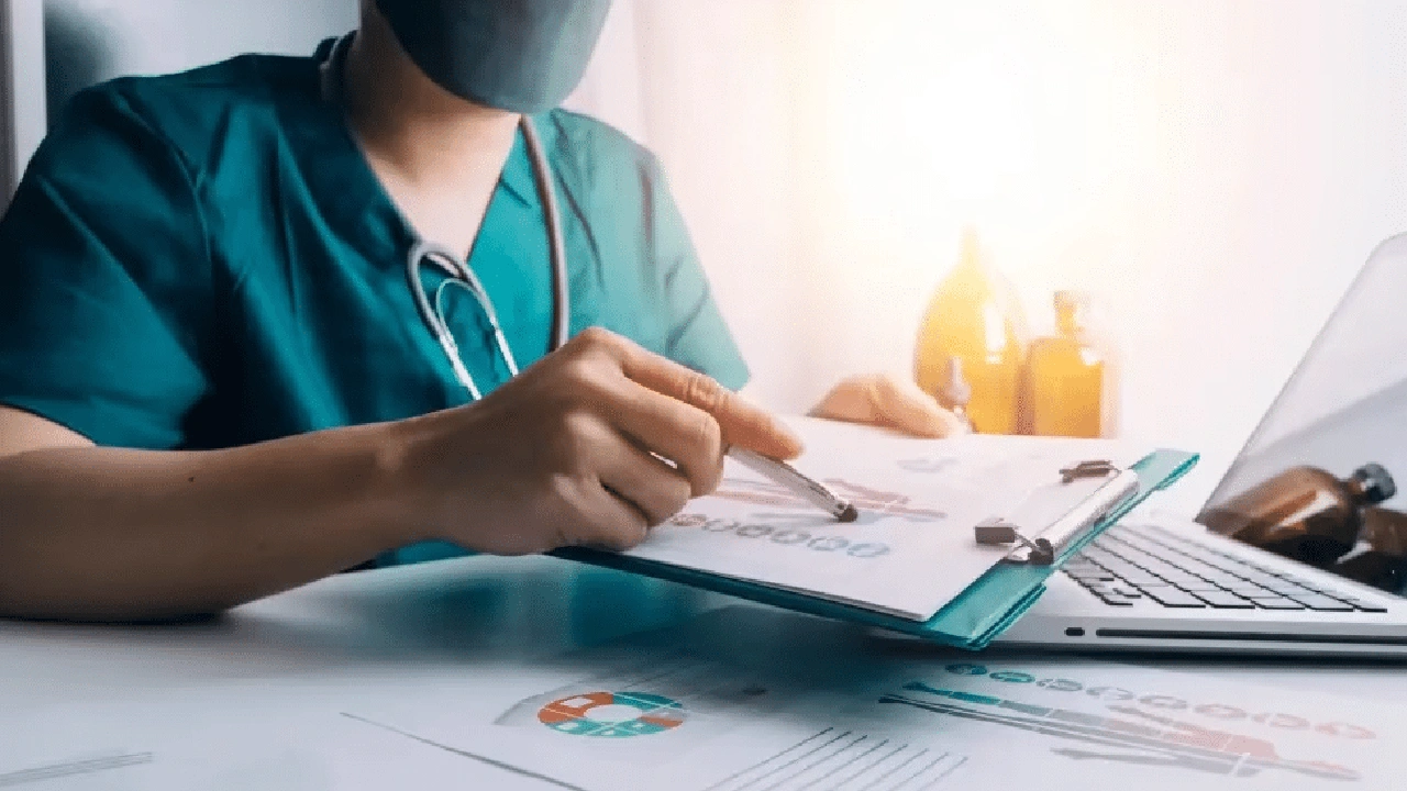 صورة نموذج تقرير طبي بالفرنسية