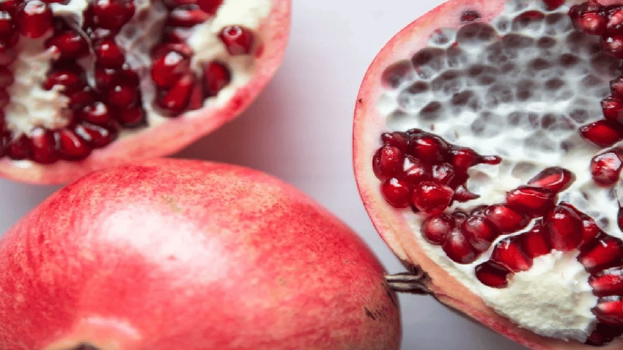 صورة وصفة قشور الرمان للقضاء على دهون الكرش